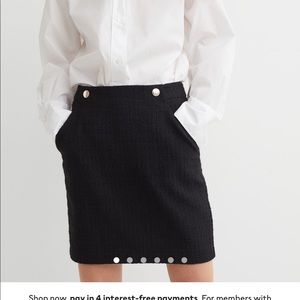 Black textured high waisted skirt